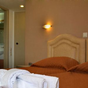 Zimmer mit zwei Einzelbetten